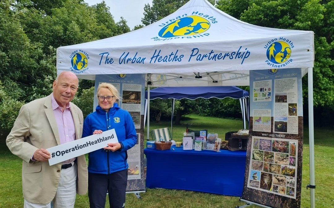Lord Fellowes meets the wardens